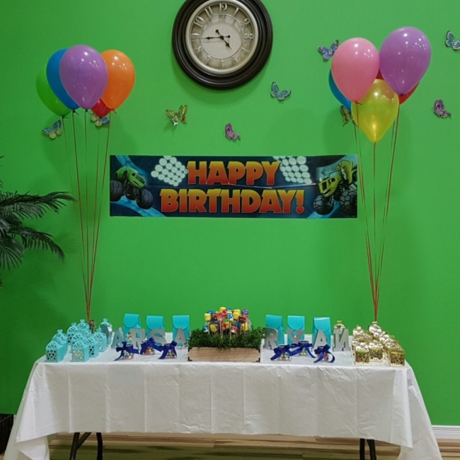 Jungle Land indoor playground for hosting a fun birthday party in Vaughan ON.